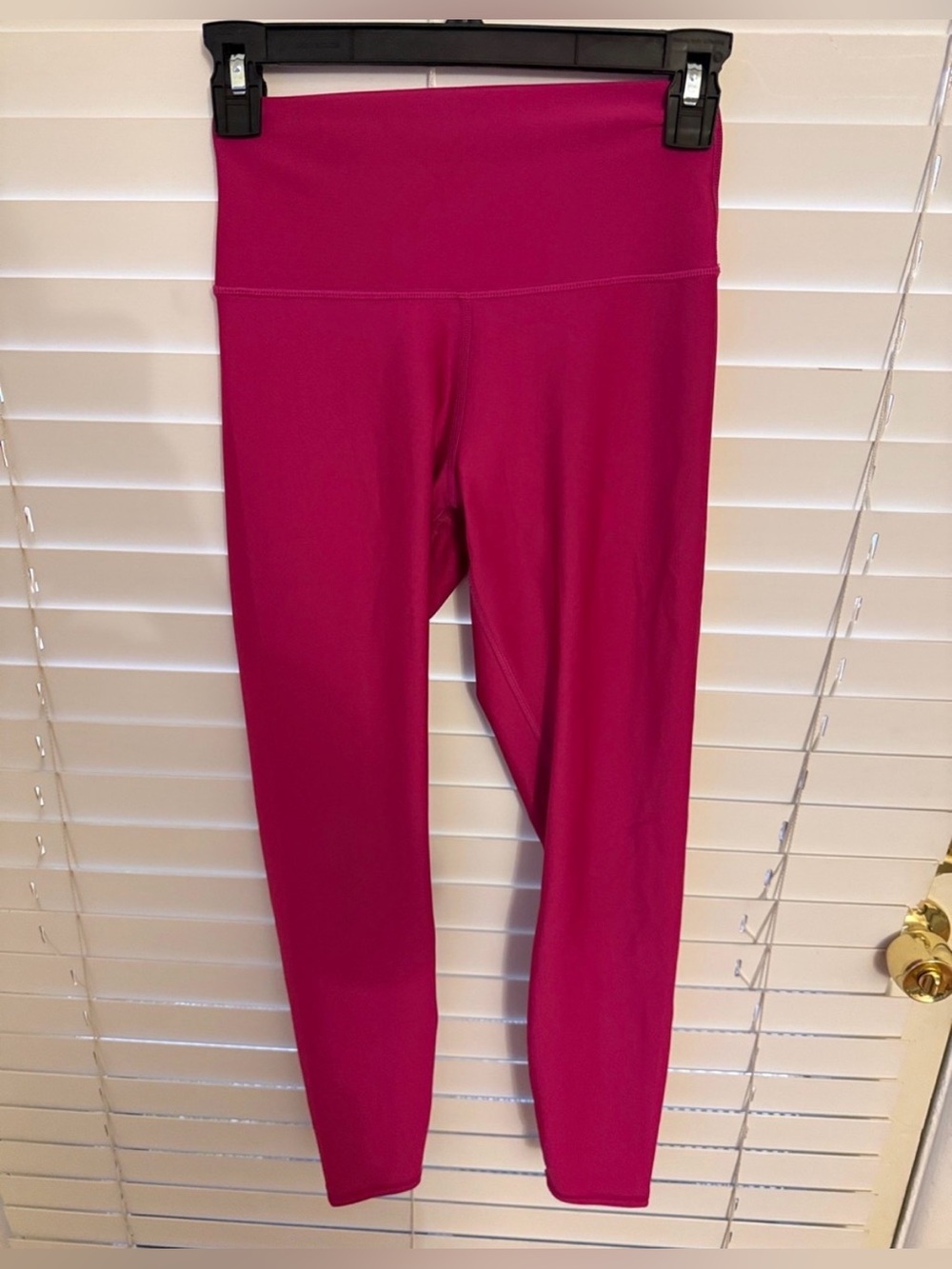 Alo High-Waist Magenta Active Leggings